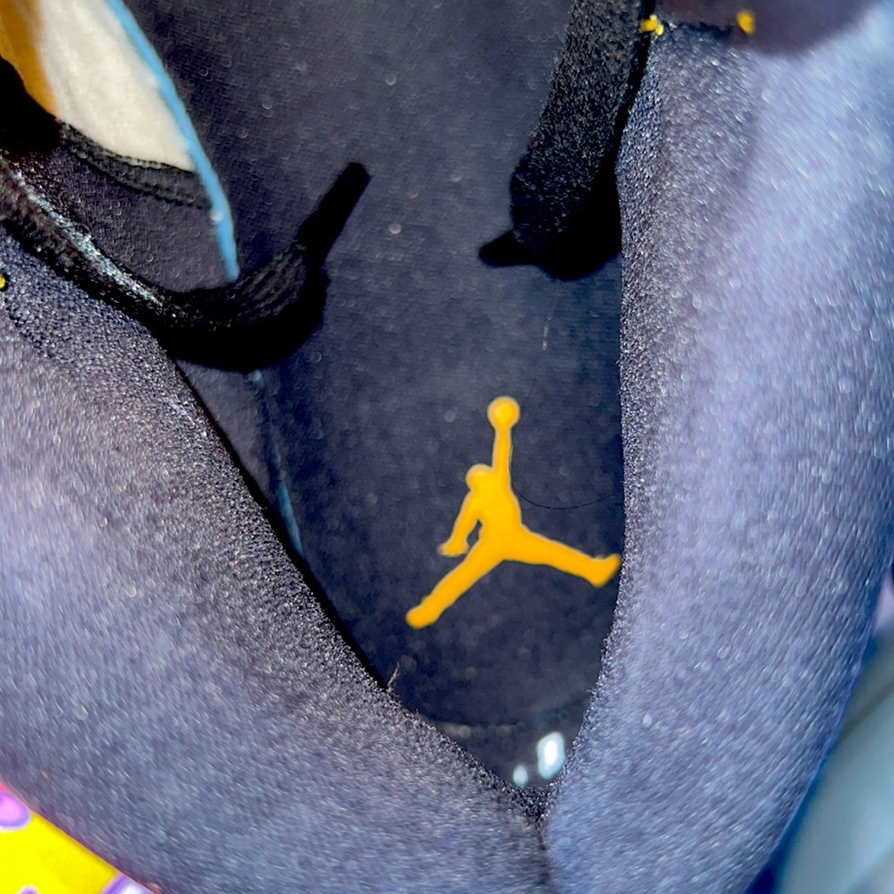 Air Jordan - Picture 4 of 5